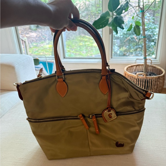 Dooney & Bourke | Bags | Dooney Bourke Large Satchel | Poshmark